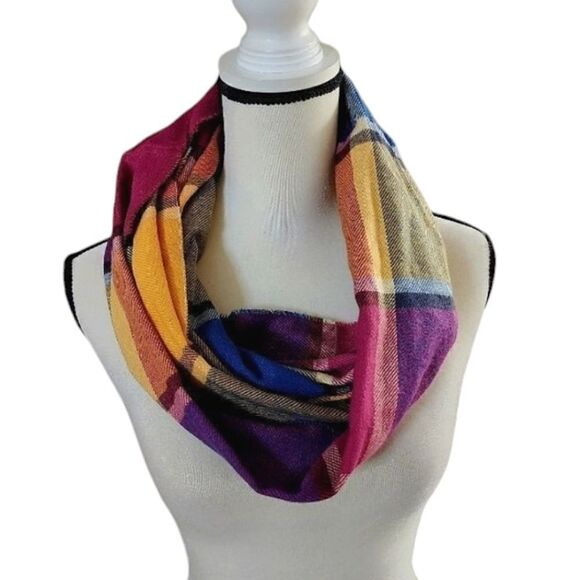 5/$25 Multicolored plaid infinity scarf - Picture 1 of 4